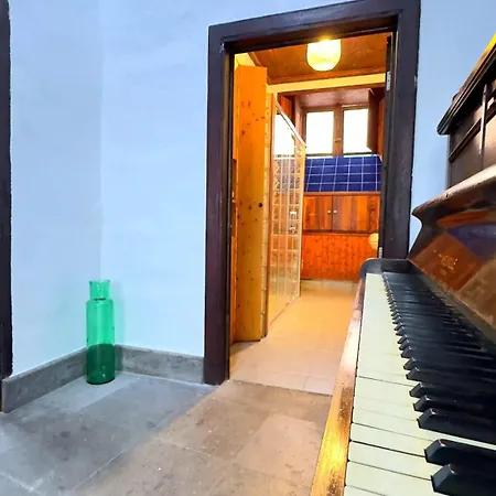 Charming House In With Comfort Casa de Férias